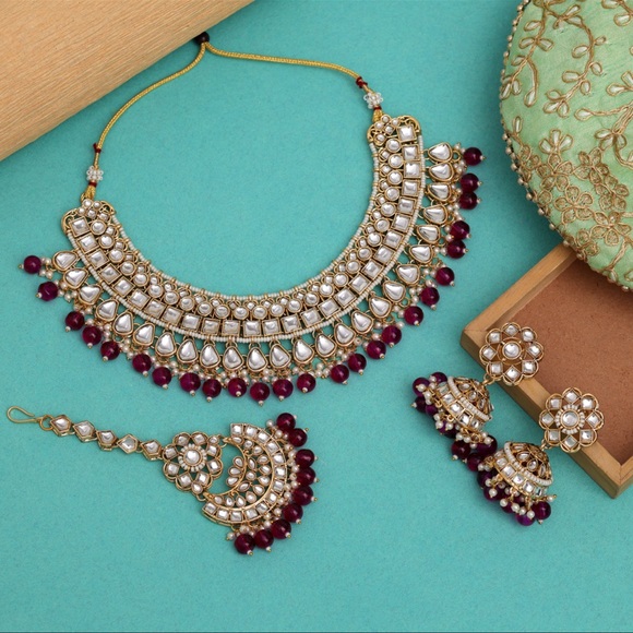 Timeless rani necklace with maangtika - Picture 2 of 2